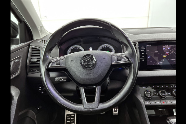 Škoda Karoq 1.5 TSI ACT Style Business (Goed OnderH, Panorama, Trekhaak, Carplay/ Android, Camera, Lane Assist, Mirror Link, Etc)
