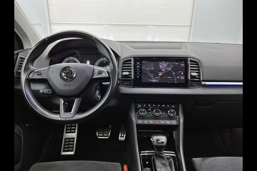 Škoda Karoq 1.5 TSI ACT Style Business (Goed OnderH, Panorama, Trekhaak, Carplay/ Android, Camera, Lane Assist, Mirror Link, Etc)