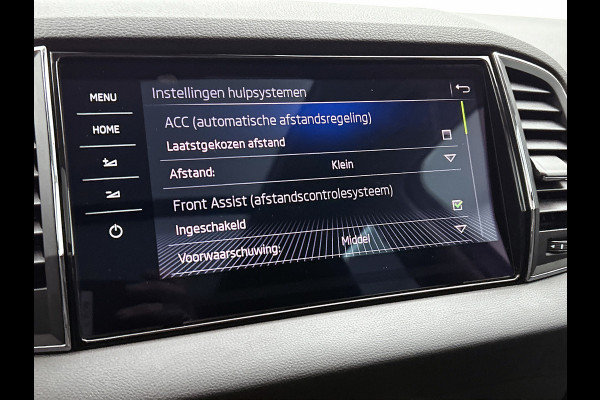 Škoda Karoq 1.5 TSI ACT Style Business (Goed OnderH, Panorama, Trekhaak, Carplay/ Android, Camera, Lane Assist, Mirror Link, Etc)