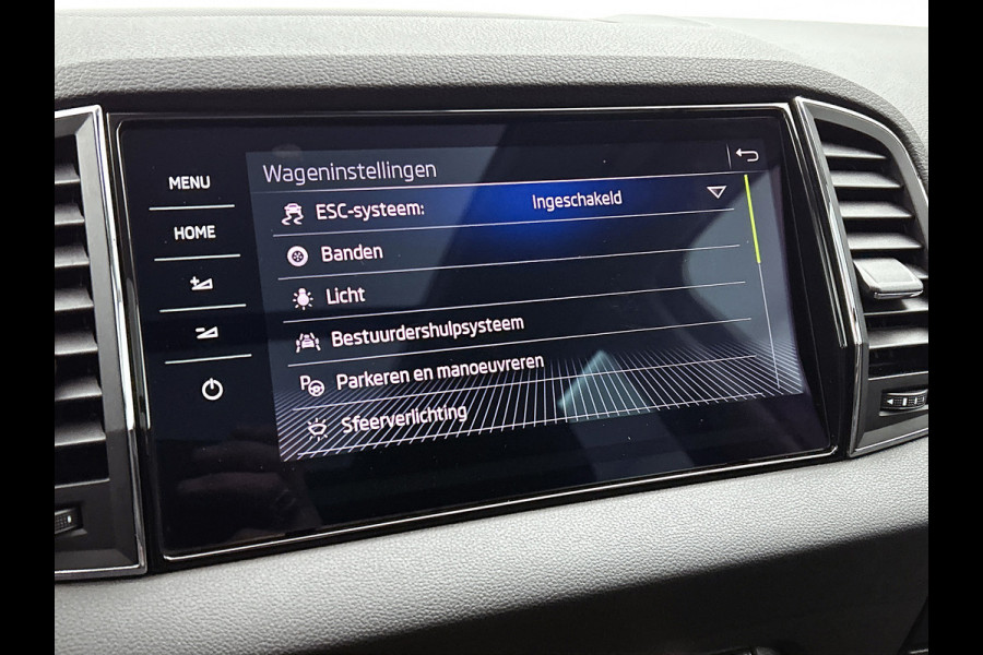 Škoda Karoq 1.5 TSI ACT Style Business (Goed OnderH, Panorama, Trekhaak, Carplay/ Android, Camera, Lane Assist, Mirror Link, Etc)