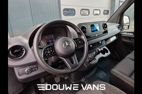 Mercedes-Benz Sprinter 316 L2H2 Zwart MBUX Trekhaak 3500kg 163pk Airco BPM Vrij
