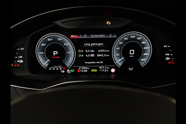 Audi A6 Avant 55 TFSI e quattro S edition 367pk | Panoramadak | Head up Display | Wegklapbare trekhaak | Adaptieve cruise controle | Parkeercamera