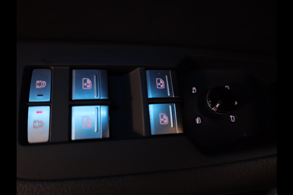 Audi A6 Avant 55 TFSI e quattro S edition 367pk | Panoramadak | Head up Display | Wegklapbare trekhaak | Adaptieve cruise controle | Parkeercamera