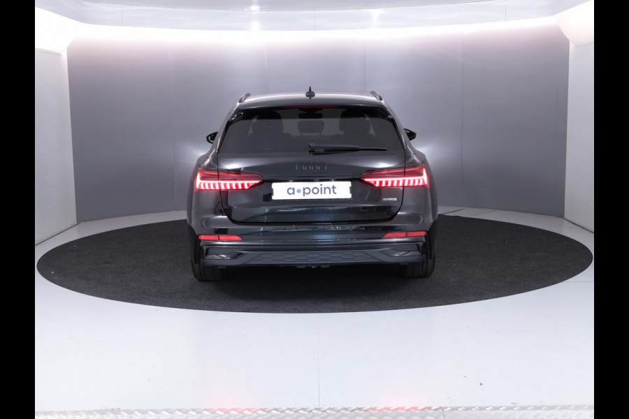 Audi A6 Avant 55 TFSI e quattro S edition 367pk | Panoramadak | Head up Display | Wegklapbare trekhaak | Adaptieve cruise controle | Parkeercamera