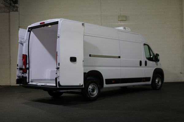 Fiat Ducato 2.2 MultiJet L4 H2 140PK Koelwagen Vrieswagen -20 Graden Dag en Nacht
