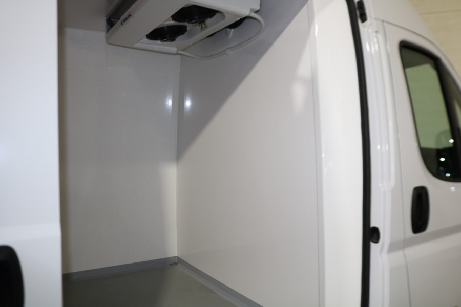 Fiat Ducato 2.2 MultiJet L4 H2 140PK Koelwagen Vrieswagen -20 Graden Dag en Nacht