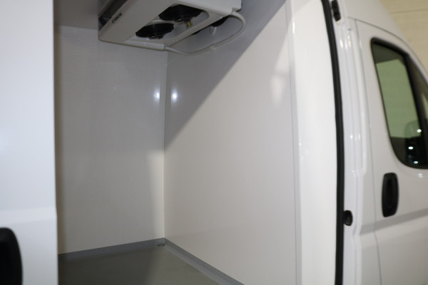 Fiat Ducato 2.2 MultiJet L4 H2 140PK Koelwagen Vrieswagen -20 Graden Dag en Nacht