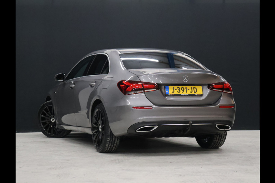 Mercedes-Benz A-Klasse 250 e Luxury Limited [SFEERVERLICHTING, TREKHAAK, CAMERA, PDC 360, CRUISE CONTROL, STOELVERWARMING, FLIPPERS, BLUETOOTH TELEFOON, AUTO AIRCO, NAVIGATIE, NIEUWSTAAT]