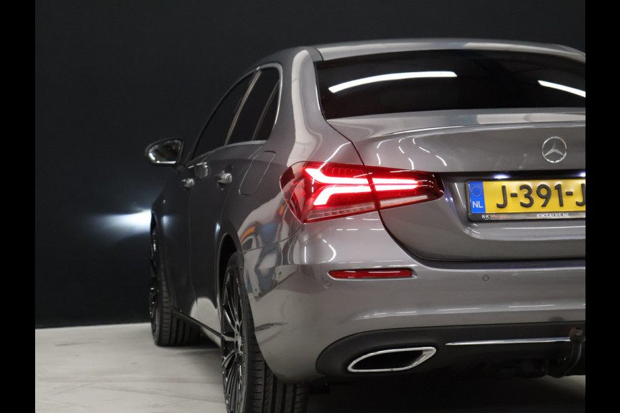 Mercedes-Benz A-Klasse 250 e Luxury Limited [SFEERVERLICHTING, TREKHAAK, CAMERA, PDC 360, CRUISE CONTROL, STOELVERWARMING, FLIPPERS, BLUETOOTH TELEFOON, AUTO AIRCO, NAVIGATIE, NIEUWSTAAT]