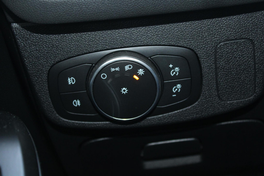 Ford Focus 2.3 EcoBoost ST-3 | Winterpack | Adaptieve Cruise Control | Camera | Privacy Glass | 19 INCH Lichtmetalen Velgen | DAB | B&O Sound