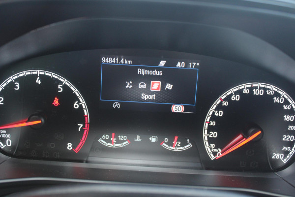 Ford Focus 2.3 EcoBoost ST-3 | Winterpack | Adaptieve Cruise Control | Camera | Privacy Glass | 19 INCH Lichtmetalen Velgen | DAB | B&O Sound