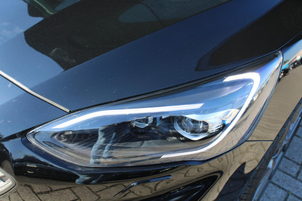 Ford Focus 2.3 EcoBoost ST-3 | Winterpack | Adaptieve Cruise Control | Camera | Privacy Glass | 19 INCH Lichtmetalen Velgen | DAB | B&O Sound