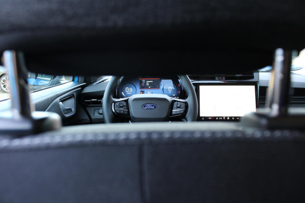 Ford Puma 1.0 EcoBoost Hybrid Titanium 125pk | Winterpack | Driver Assistance Pack | Elek. Achterklep | Keyless