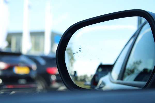 Ford Puma 1.0 EcoBoost Hybrid Titanium 125pk | Winterpack | Driver Assistance Pack | Elek. Achterklep | Keyless