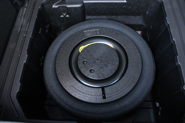 Ford Puma 1.0 EcoBoost Hybrid Titanium 125pk | Winterpack | Driver Assistance Pack | Elek. Achterklep | Keyless