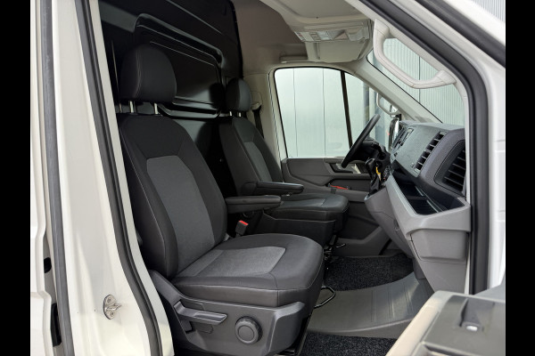 Volkswagen Crafter 35 2.0 TDI 141 PK / L3H3 / DHOLLANDIA HYDR. LAADKLEP / AUTOMAAT / AIRCO / CRUISE / CAMERA