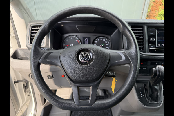 Volkswagen Crafter 35 2.0 TDI 141 PK / L3H3 / DHOLLANDIA HYDR. LAADKLEP / AUTOMAAT / AIRCO / CRUISE / CAMERA