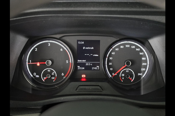 Volkswagen Transporter 2.0 TDI L2H1 28 Highline DC 110PK | Dubbele cabine | Trekhaak | Navigatie