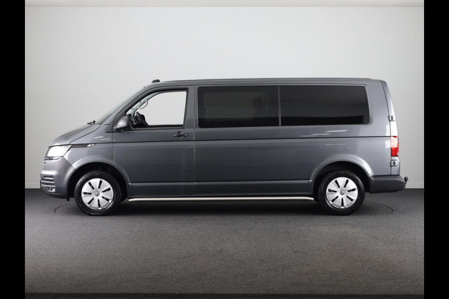 Volkswagen Transporter 2.0 TDI L2H1 28 Highline DC 110PK | Dubbele cabine | Trekhaak | Navigatie