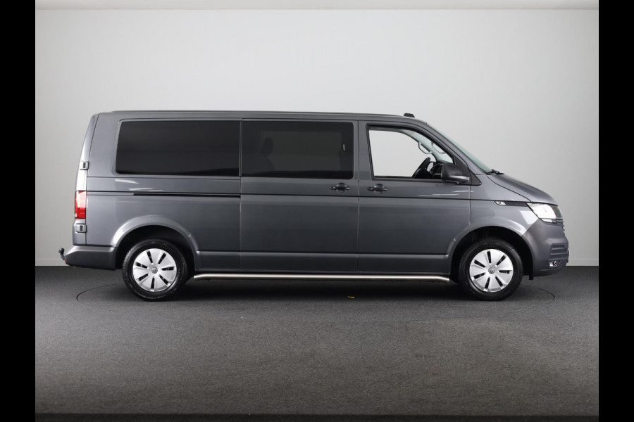 Volkswagen Transporter 2.0 TDI L2H1 28 Highline DC 110PK | Dubbele cabine | Trekhaak | Navigatie
