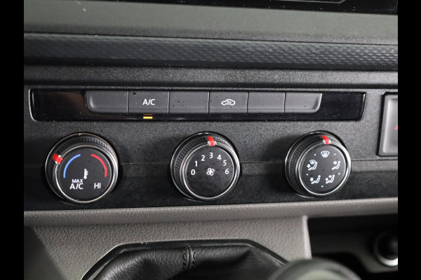 Volkswagen Transporter 2.0 TDI L2H1 28 Highline DC 110PK | Dubbele cabine | Trekhaak | Navigatie
