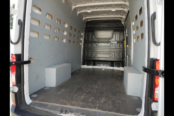 Volkswagen Crafter 2.0 TDI 100PK, L3H3, Airco