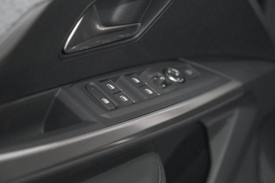 Peugeot 3008 1.2 Hybrid 145 GT | Elektrische Kofferklep | Camera | Adaptieve Cruise Control | Apple CarPlay