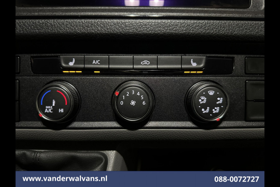 Volkswagen Crafter 2.0 TDI 141pk L3H3 L2H2 Euro6 Airco | Camera | Navigatie | Android Auto | Stoelverwarming Parkeersensoren, Bijrijdersbank, 3000kg trekvermogen, zilver Volkswagen Crafter 2.0 TDI 141pk L3H3 L2H2 Euro6 Airco | Camera | Navigatie | Android Auto | Stoelverwarming Parkeersensoren, Bijrijdersbank, 3000kg trekvermogen, zilver