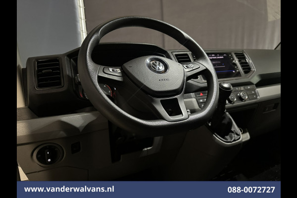 Volkswagen Crafter 2.0 TDI 141pk L3H3 L2H2 Euro6 Airco | Camera | Navigatie | Android Auto | Stoelverwarming Parkeersensoren, Bijrijdersbank, 3000kg trekvermogen, zilver Volkswagen Crafter 2.0 TDI 141pk L3H3 L2H2 Euro6 Airco | Camera | Navigatie | Android Auto | Stoelverwarming Parkeersensoren, Bijrijdersbank, 3000kg trekvermogen, zilver