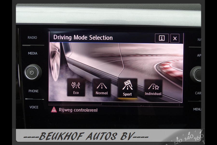 Volkswagen Polo 1.0 TSI Park Sensoren Business Carplay Navi Volkswagen Polo 1.0 TSI Park Sensoren Business Carplay Navi