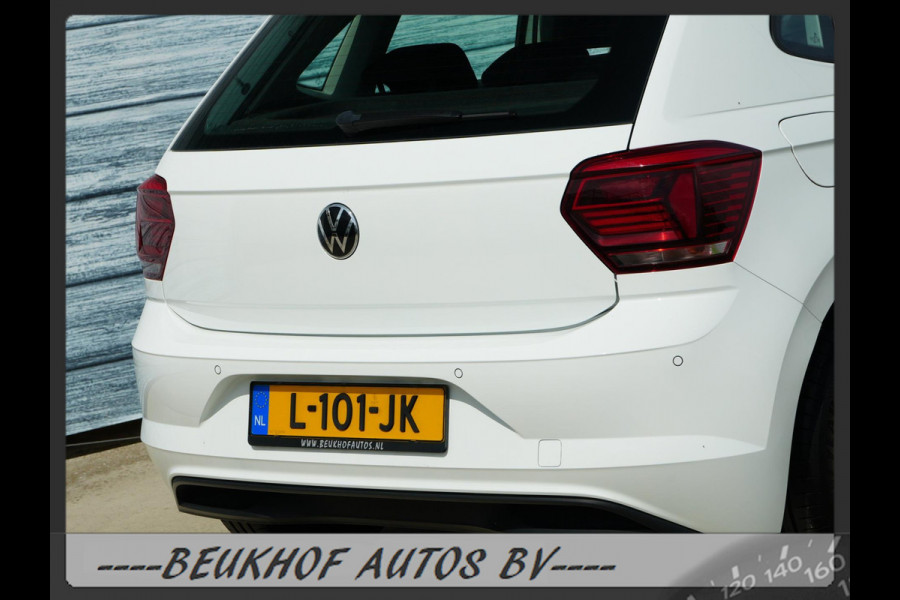 Volkswagen Polo 1.0 TSI Park Sensoren Business Carplay Navi Volkswagen Polo 1.0 TSI Park Sensoren Business Carplay Navi