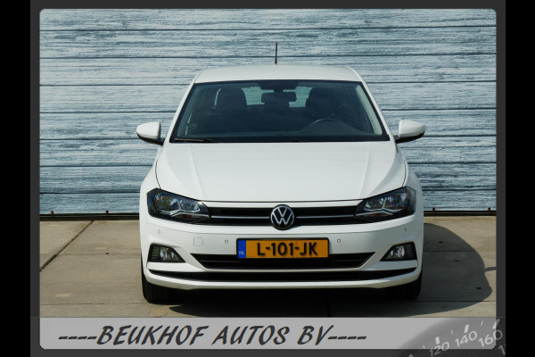 Volkswagen Polo 1.0 TSI Park Sensoren Business Carplay Navi Volkswagen Polo 1.0 TSI Park Sensoren Business Carplay Navi