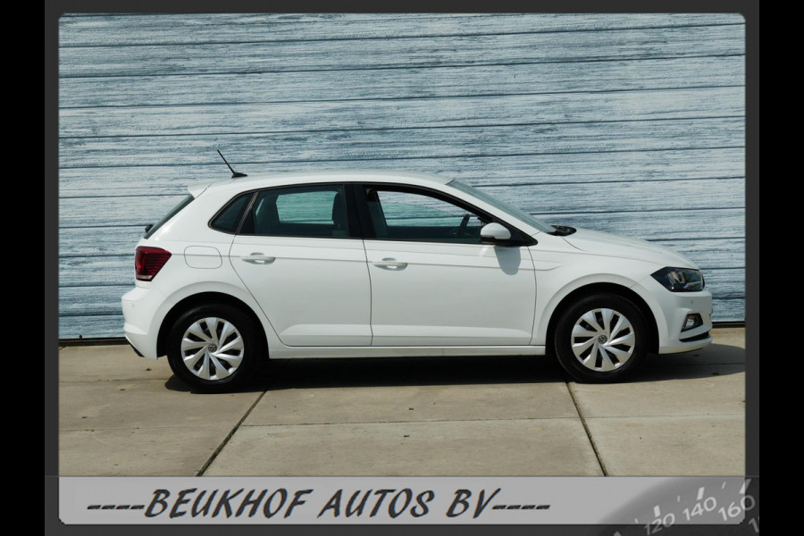 Volkswagen Polo 1.0 TSI Park Sensoren Business Carplay Navi Volkswagen Polo 1.0 TSI Park Sensoren Business Carplay Navi