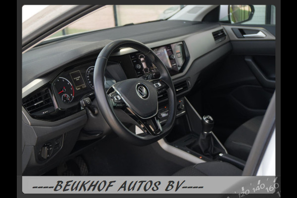 Volkswagen Polo 1.0 TSI Park Sensoren Business Carplay Navi Volkswagen Polo 1.0 TSI Park Sensoren Business Carplay Navi