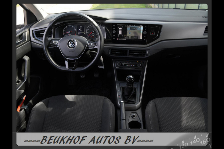 Volkswagen Polo 1.0 TSI Park Sensoren Business Carplay Navi Volkswagen Polo 1.0 TSI Park Sensoren Business Carplay Navi