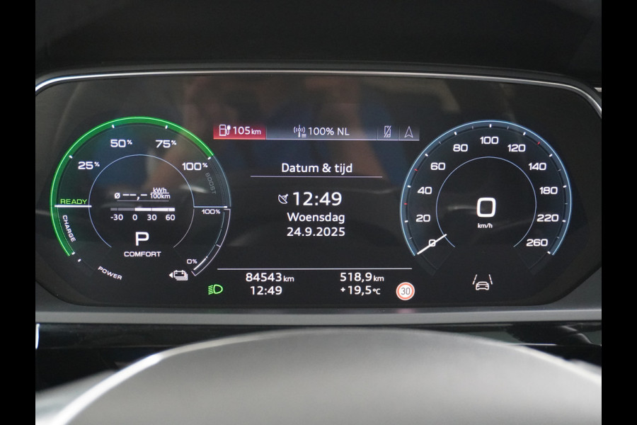 Audi e-tron 55 Quattro 95kWh 408PK Trekhaak Leder/Alcantara-Sportstoel Panoramadak Adap.Cruise Navi Ecc Stoelverwarming Business Edition Plus Luchtvering Memory Lmv Elek.Achterklep Privacy Glas Keyless 1e Eigenaar 1.800KG Trekgewicht Zeer compleet!