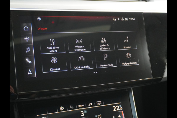 Audi e-tron 55 Quattro 95kWh 408PK Trekhaak Leder/Alcantara-Sportstoel Panoramadak Adap.Cruise Navi Ecc Stoelverwarming Business Edition Plus Luchtvering Memory Lmv Elek.Achterklep Privacy Glas Keyless 1e Eigenaar 1.800KG Trekgewicht Zeer compleet!