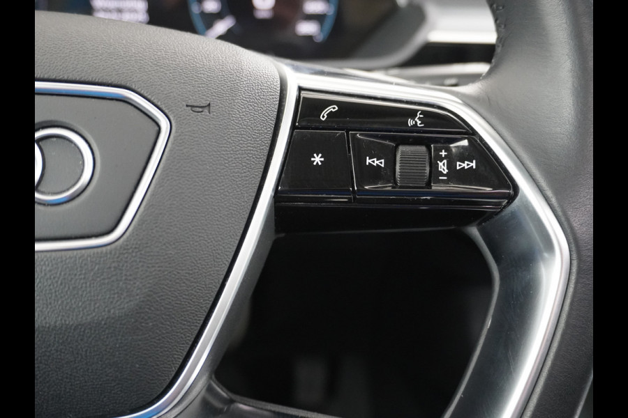 Audi e-tron 55 Quattro 95kWh 408PK Trekhaak Leder/Alcantara-Sportstoel Panoramadak Adap.Cruise Navi Ecc Stoelverwarming Business Edition Plus Luchtvering Memory Lmv Elek.Achterklep Privacy Glas Keyless 1e Eigenaar 1.800KG Trekgewicht Zeer compleet!
