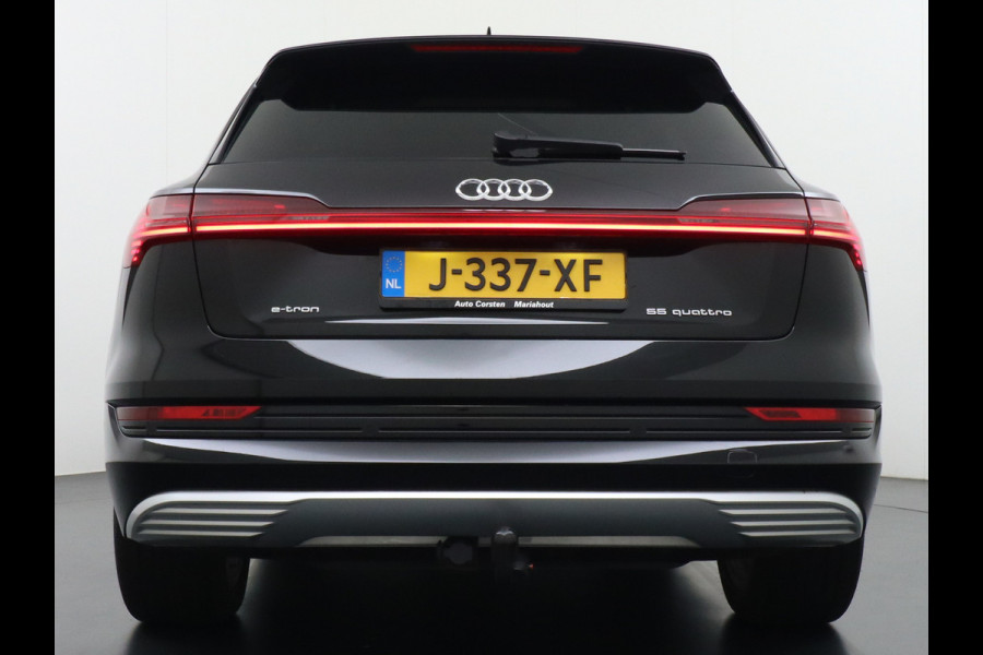 Audi e-tron 55 Quattro 95kWh 408PK Trekhaak Leder/Alcantara-Sportstoel Panoramadak Adap.Cruise Navi Ecc Stoelverwarming Business Edition Plus Luchtvering Memory Lmv Elek.Achterklep Privacy Glas Keyless 1e Eigenaar 1.800KG Trekgewicht Zeer compleet!