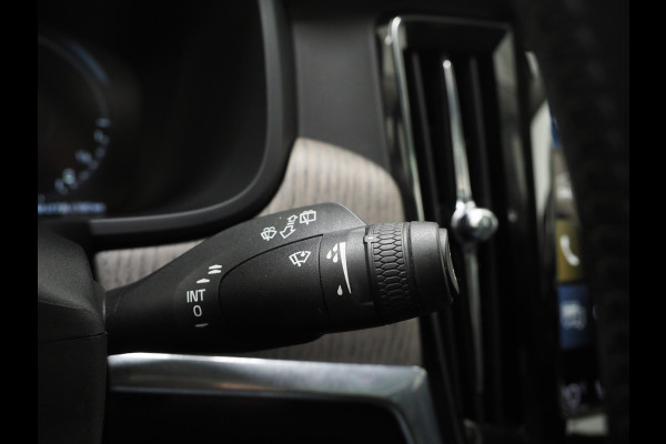 Volvo V90 2.0 T8 AWD Inscription | Panoramadak | Trekhaak | Bowers & Wilkins | 360 | Pilot Assist | Head Up