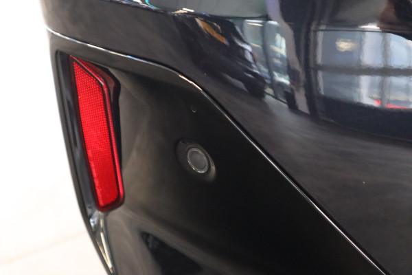 BMW 5 Serie 530e M Sport Edition Panoramadak Head-up Harman/Kardon