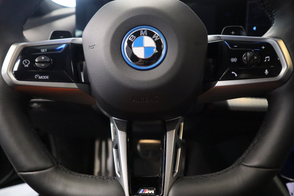 BMW 5 Serie 530e M Sport Edition Panoramadak Head-up Harman/Kardon