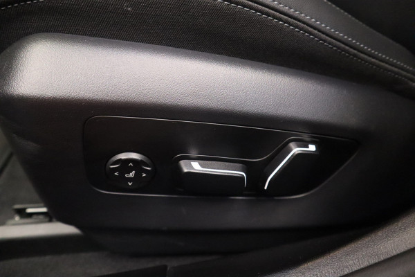 BMW 5 Serie 530e M Sport Edition Panoramadak Head-up Harman/Kardon