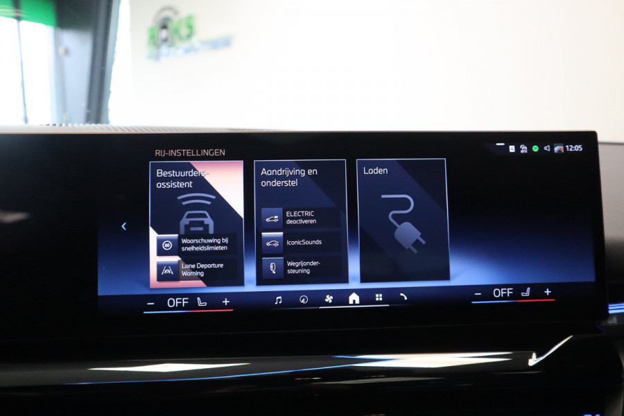 BMW 5 Serie 530e M Sport Edition Panoramadak Head-up Harman/Kardon
