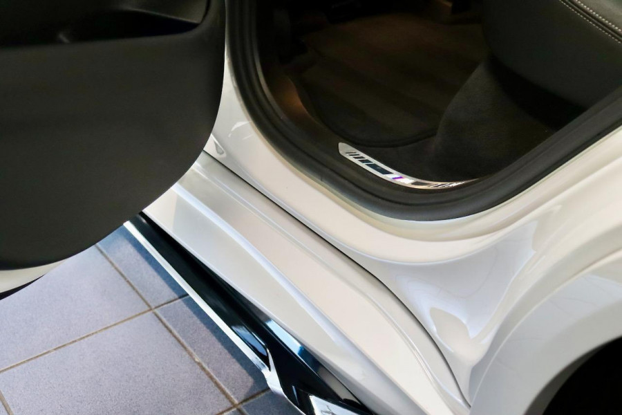 BMW X5 xDrive45e M Sport|PANO|22''|AKRA|AERO Body