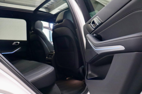 BMW X5 xDrive45e M Sport|PANO|22''|AKRA|AERO Body