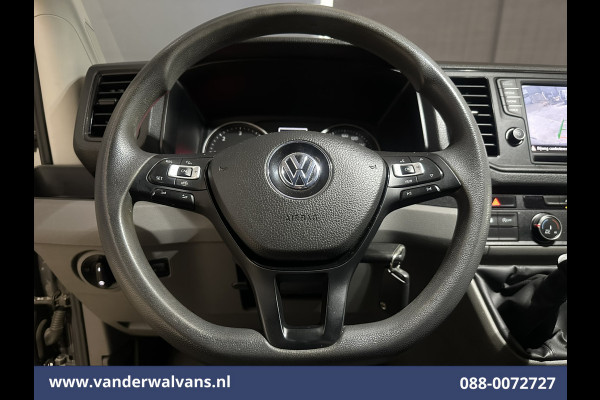 Volkswagen Crafter 2.0 TDI 140pk L3H3 (oude L2H2) Euro6 Airco | Camera | Cruisecontrol | Apple Carplay | bijrijdersbank android auto, chauffeursstoel, 3000kg trekvermogen