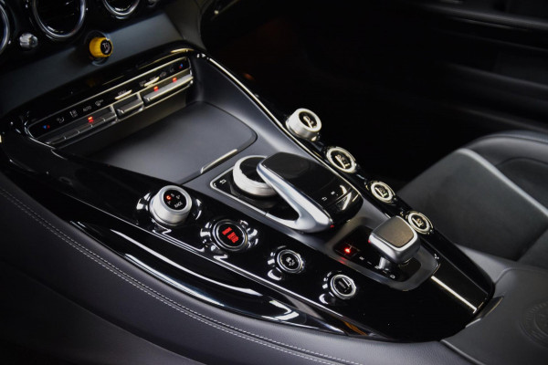 Mercedes-Benz AMG GT 4.0 R Org.NL!!|PPF|25000km!!|Dealer Onderhouden Mercedes-Benz AMG GT 4.0 R Org.NL!!|PPF|25000km!!|Dealer Onderhouden
