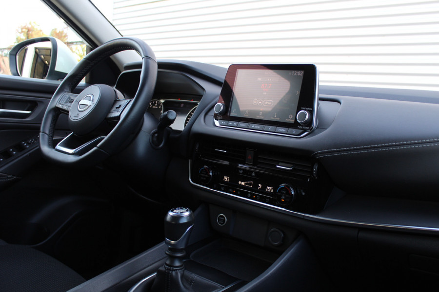 Nissan QASHQAI 1.3 MHEV 140PK Acenta | Adaptieve Cruise | Camera | BLIS | Stoel/Stuurverwarming