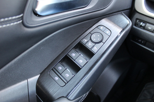 Nissan QASHQAI 1.3 MHEV 140PK Acenta | Adaptieve Cruise | Camera | BLIS | Stoel/Stuurverwarming
